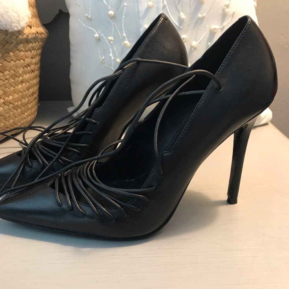 Women’s Aldo lace up dress shoes